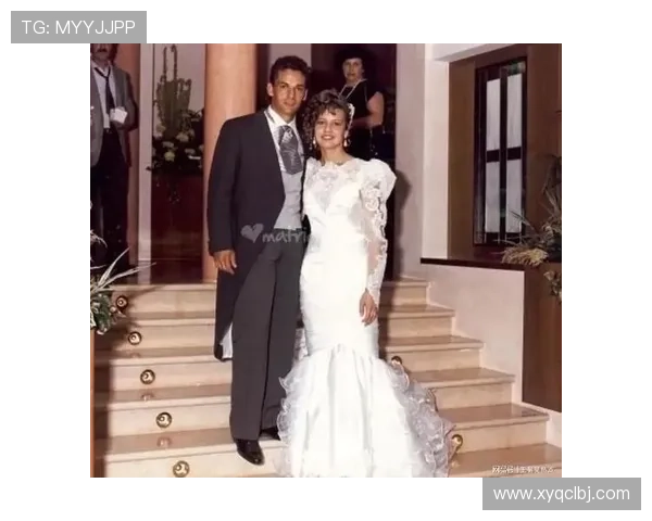 退役足球明星与电影女主的浪漫爱情故事揭示人生的转折与追寻